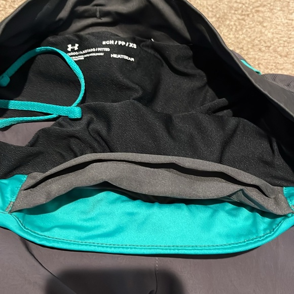 Under Armour running set XS - Picture 3 of 5